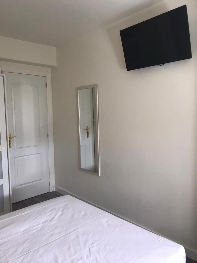 Pension La Intermodal Santiago de Compostela Luaran gambar