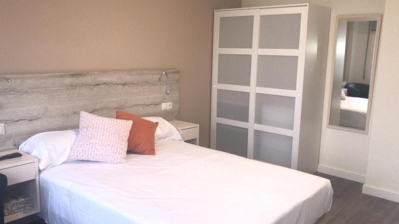 Pension La Intermodal Santiago de Compostela Luaran gambar