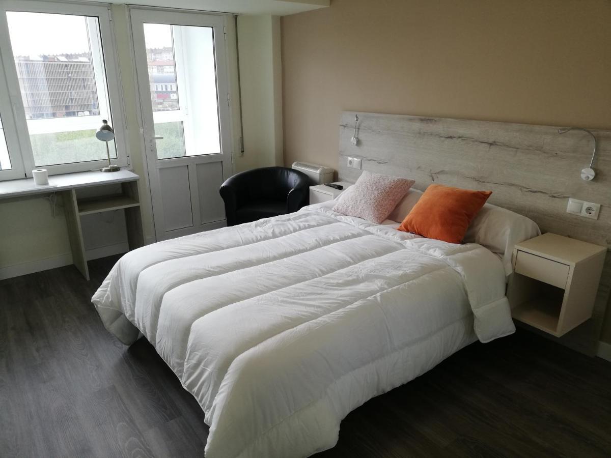 Pension La Intermodal Santiago de Compostela Luaran gambar