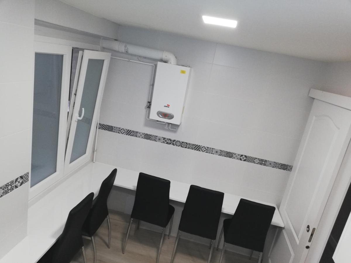 Pension La Intermodal Santiago de Compostela Luaran gambar